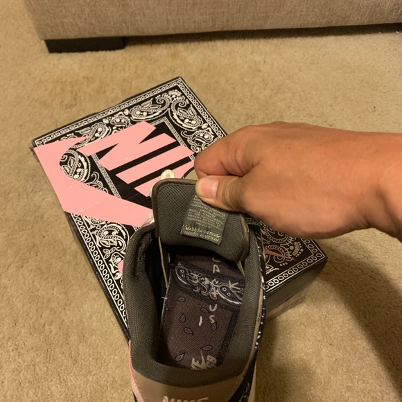 Nike Low Dunk SB Size: Men11 - Picture 9 of 10